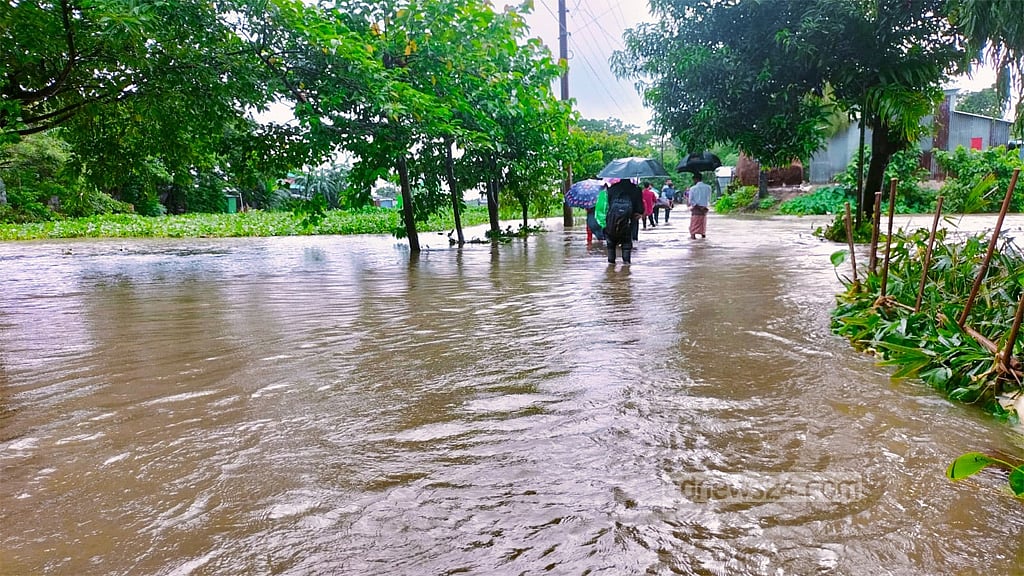 সুনামগঞ্জে বৃষ্টি কমেছে, সুরমা বিপৎসীমার উপরে