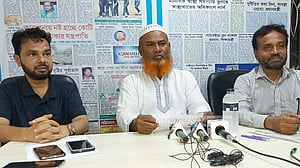 নরসিংদীতে ট্রাক-ট্যাংক লরি শ্রমিকদের টাকা আত্মসাতের চেষ্টার অভিযোগ