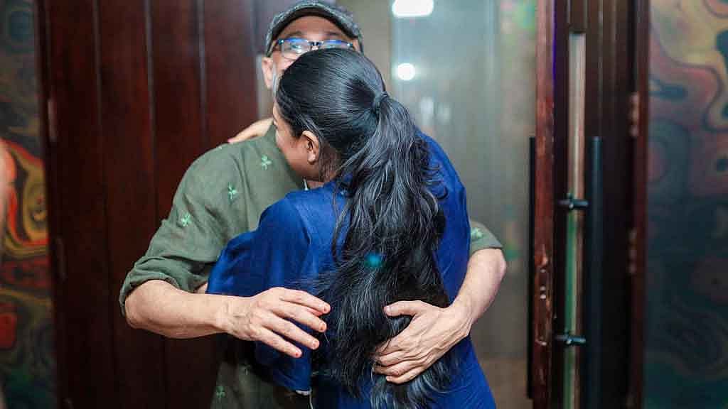 ‘সারপ্রাইজ পার্টি’তে গিয়ে সুস্থ হয়ে গেলেন ফারুকী