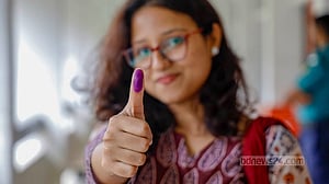 হয়ে গেলো ঢাকা ১৭ উপ নির্বাচন