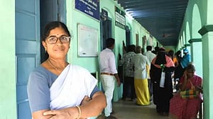 খাদিজা বিবি: যে নার্সের হাতে জন্ম নিয়েছে ১০ হাজার শিশু