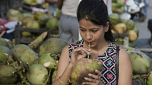 খাবার তালিকায় ডাবের পানি যোগ করার ৭ উপায়
