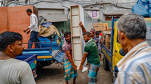 সরছেন গুলশান শপিং সেন্টারের ব্যবসায়ীরা