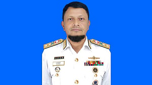 নৌবাহিনীর নতুন প্রধান নাজমুল হাসান