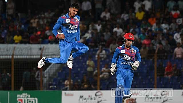 রশিদ-মুজিবের প্রসঙ্গে ওয়ার্ন-মুরালিধরনকে টানলেন বাংলাদেশের সহকারী কোচ