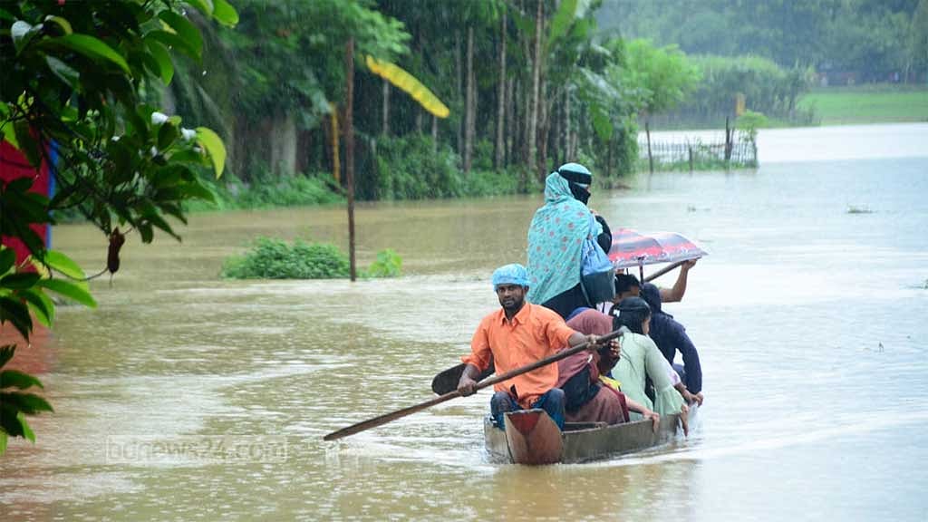 রাঙামাটিতে ছোটবড় ২৩৫ পাহাড় ধস, পানিবন্দি ৩০ হাজার মানুষ