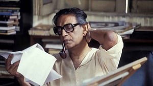 ‘নায়ক’ এর চিত্রনাট্যের স্বত্ব থাকল সত্যজিৎ পরিবারেই