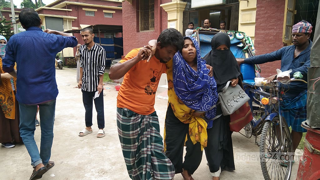 এক কুকুরের কামড়ে আহত ৪০