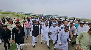 পদ্মা সেতুর পাশে নির্মিত হবে বঙ্গবন্ধুর স্ট্যাচু