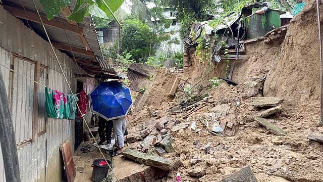 টানা বৃষ্টি: খাগড়াছড়িতে পাহাড় ধস, নিম্নাঞ্চল প্লাবিত