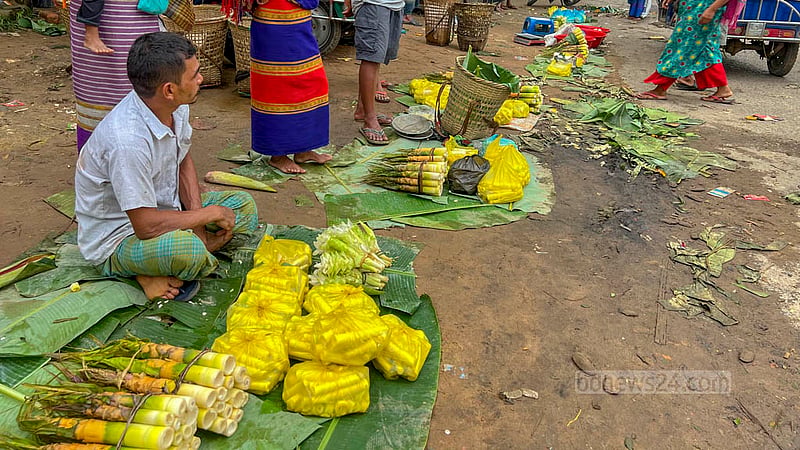 পাহাড়ের বাজারগুলো বর্ষা মৌসুমে বাঁশ কোড়লে সয়লাব হয়ে থাকে।&amp;nbsp;ছবি: সমির মল্লিক