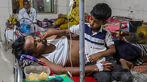 ডেঙ্গু: একদিনে ভর্তি ২৭১১ রোগী, মৃত্যু ১২ জনের