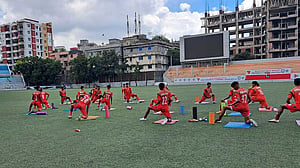 এলিট একাডেমির খেলোয়াড়দের নিলামে তুলবে বাফুফে