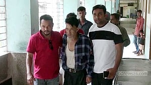 হবিগঞ্জে সংবাদ সংগ্রহে গিয়ে রেল কর্মচারীদের নির্যাতনের শিকার সাংবাদিক