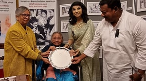 নারী ক্ষমতায়নে পুরস্কার পেলেন ব্রিটিশ-বাংলাদেশি চিকিৎসক