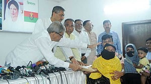 সরকারের পতনই একমাত্র চাওয়া: ফখরুল