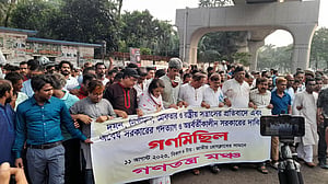 ৭০% জনসমর্থন থাকলে ক্ষমতা ছেড়ে নির্বাচনে আসুন: মান্না