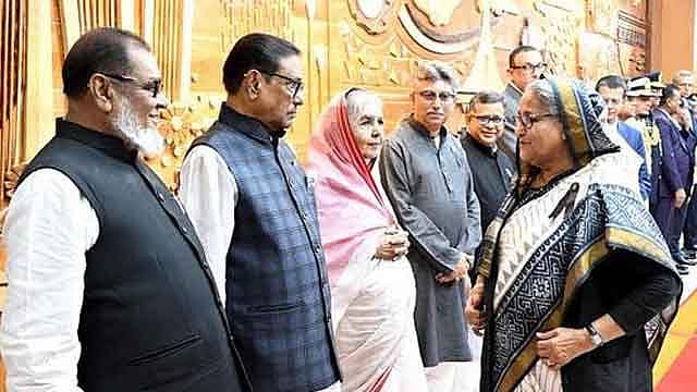 ব্রিকস সম্মেলনে যোগ দিতে জোহানেসবার্গের পথে প্রধানমন্ত্রী