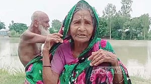 কবরস্থানে ফেলে যাওয়া দম্পতির পাশে প্রশাসন, ছেলেদের বিরুদ্ধে মামলার প্রস্তুতি