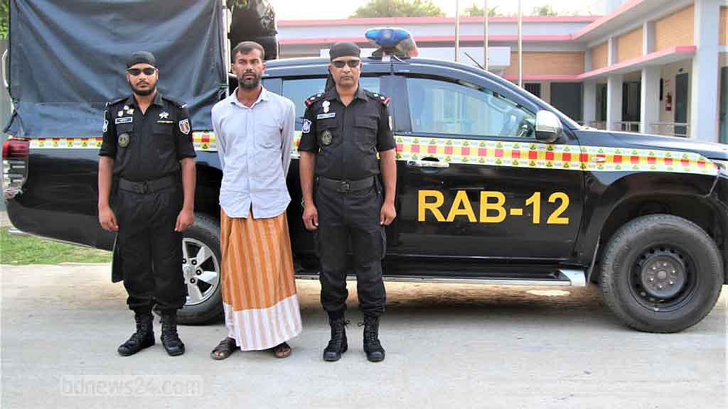 সিরাজগঞ্জে ‘মানব পাচারকারী’ চক্রের সদস্য গ্রেপ্তার