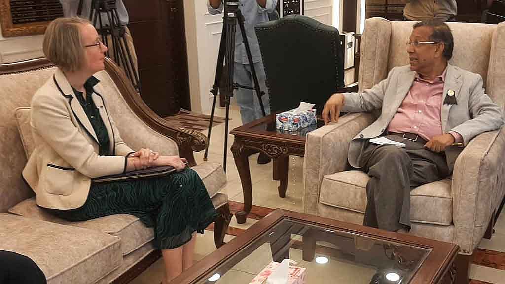 ব্রিটিশ দূতের উপলব্ধি, ‘খুব ইন্টারেস্টিং সময়ে’ বাংলাদেশে এসেছেন