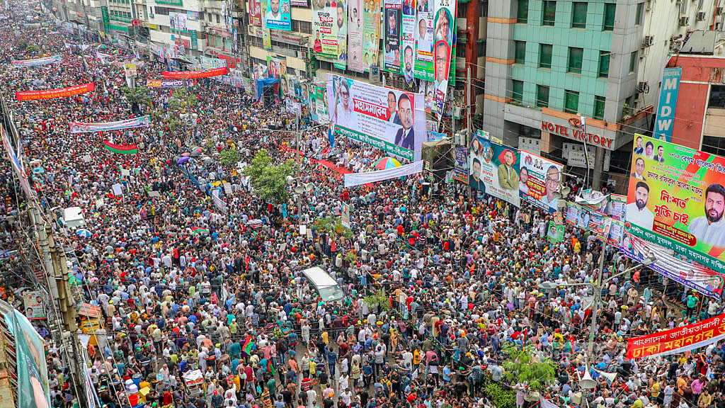 কর্মদিবসে রাজধানীতে সমাবেশ নিষিদ্ধে উকিল নোটিস
