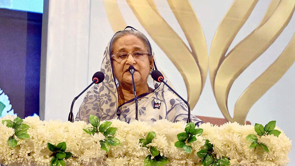 খেলাধুলার উন্নয়নে বেসরকারি পৃষ্ঠপোষকতা চান শেখ হাসিনা