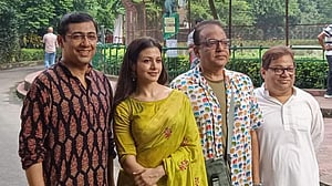 ‘জঙ্গলে মিতিন মাসি’র পোস্টার উন্মোচন হল চিড়িয়াখানায়
