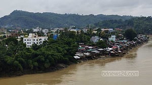 বিদ্যুৎহীন বান্দরবানে যোগাযোগ শুরু, ফিরেছে ইন্টারনেট