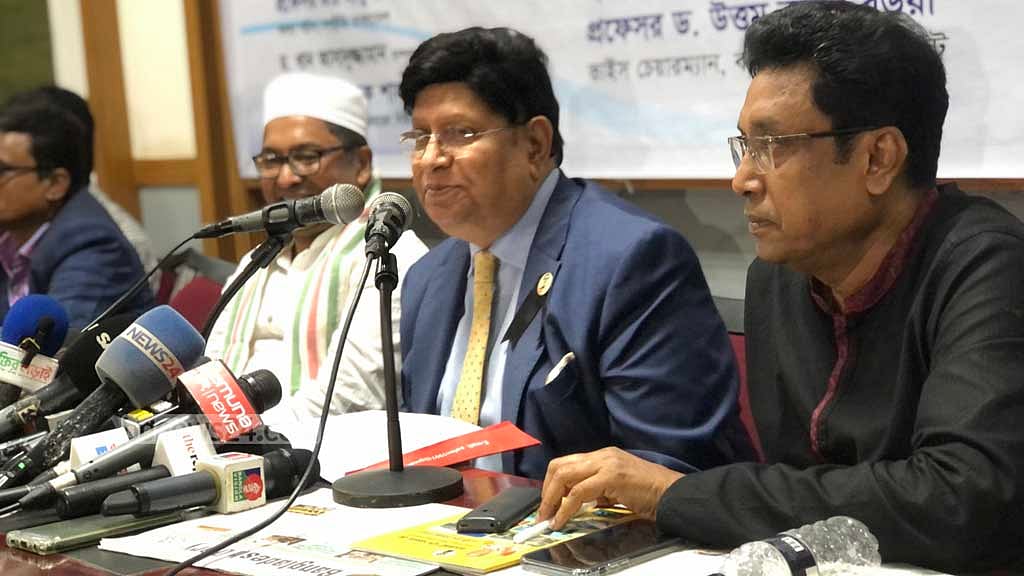 বিদেশিদের ‘ভেল্কিতে অবগাহন’ করবেন না: পররাষ্ট্রমন্ত্রী