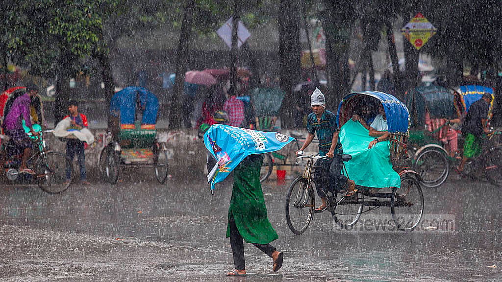 বিদায় বেলায় 'সামান্য' বৃষ্টি ঝরাবে মৌসুমি বায়ু