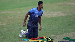 চিকিৎসার জন্য কাতার যাচ্ছেন সাইফ, অভিষেক ও আশিকুর
