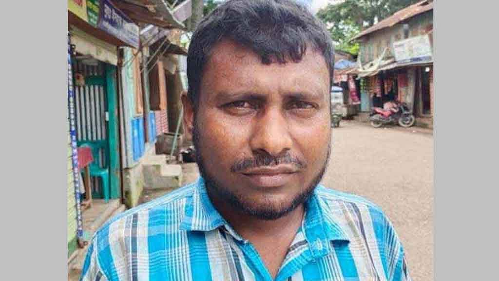 এখনো পায়ে গ্রেনেডের স্প্লিন্টার বয়ে বেড়াচ্ছেন বরগুনার সিদ্দিক