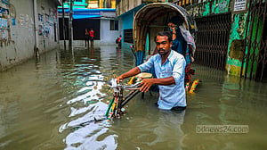 চট্টগ্রামে জলাবদ্ধতায় দুর্ভোগ