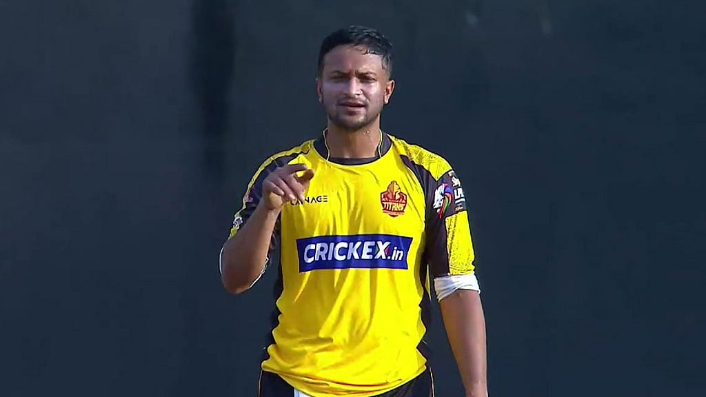 সাকিবের নিষ্প্রভ দিন, দশম সেঞ্চুরিতে নায়ক বাবর