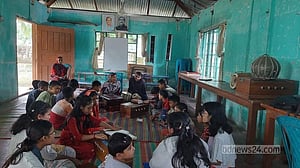 প্রাণ ফিরল কুতুবদিয়া শিল্পকলায়