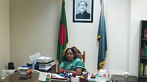 ইসি কোনো চাপে নেই, জনগণকে এটা বিশ্বাস করতে হবে: রাশেদা