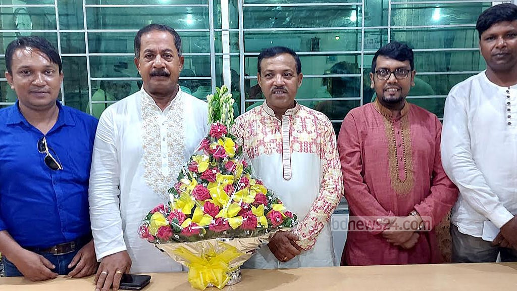 মানিকগঞ্জ প্রেস ক্লাব নির্বাচন: সভাপতি ছানু, সম্পাদক বিপ্লব