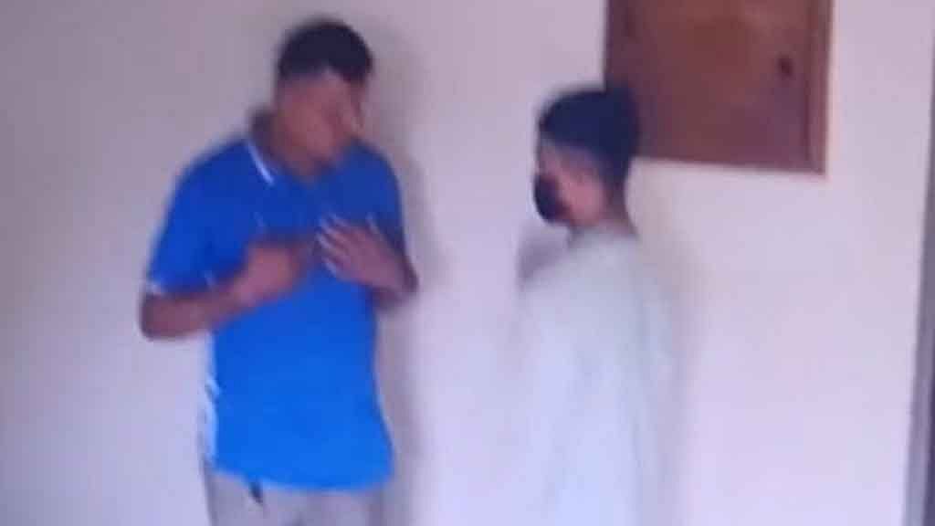 কক্সবাজারে আওয়ামী লীগ নেতা খুন: সাদা পাঞ্জাবির যুবককে খুঁজছে পুলিশ