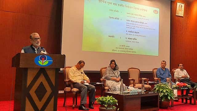 প্লাস্টিক দূষণ রোধে সবাইকে একসাথে কাজ করার আহ্বান পরিবেশমন্ত্রীর