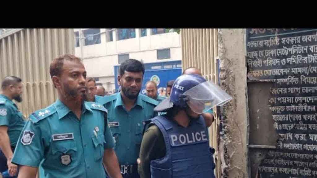 ‘ইমাম মাহমুদের কাফেলার’ ৯ সদস্য রিমান্ডে, কারাগারে ২