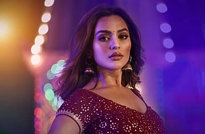 ‘খেলা হবে’ এবার নুসরাতের আইটেম সংয়ে