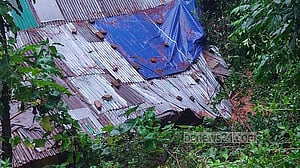বৃষ্টির দাপটে চবিতে ৩ দিনের ছুটি