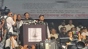 বিএনপি ‘আজীবন বিরোধী দলে’, খাতায় লিখে রাখার পরামর্শ কাদেরের