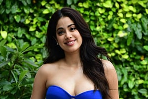 কমেডি সিনেমা খুঁজছেন জাহ্নবী