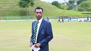 সরকার-বিরোধী মিছিলে যোগ দেওয়ার পর বিসিবির চাকরি ছাড়লেন ম্যাচ রেফারি