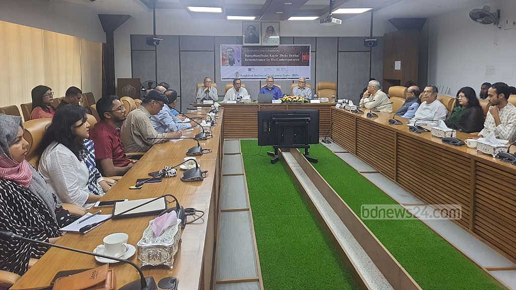 মোশতাকের মাথায় অনেক প্যাঁচ, বলেছিলেন বঙ্গবন্ধু: মুজাহিদুল ইসলাম সেলিম