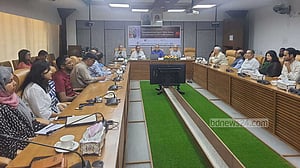 ‘মোশতাকের মাথায় অনেক প্যাঁচ, বলেছিলেন বঙ্গবন্ধু’