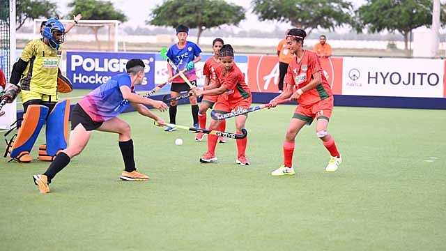 ফাইভ-এ সাইড এশিয়া কাপ হকিতে ইরানকে উড়িয়ে দিল মেয়েরা