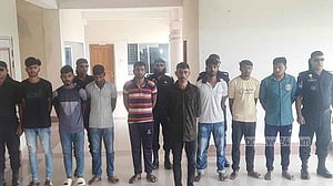 সুন্দরবনের ৮ জলদস্যু অস্ত্রসহ আটক: র‌্যাব